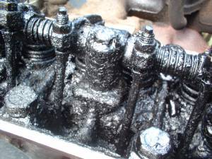 Engine_Oil_Sludge_3