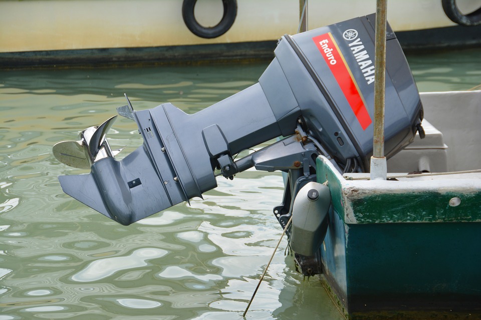 outboard motor