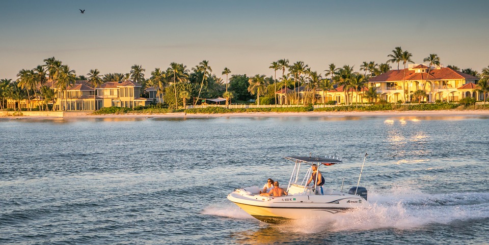 speed boat