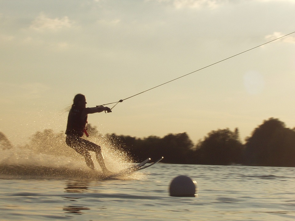 waterskiing