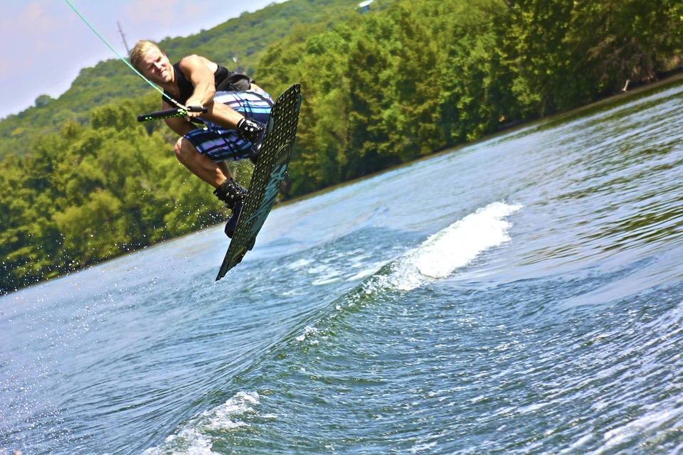 3-wakeboarding