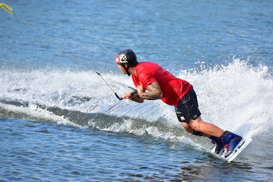 2-wakeboarding